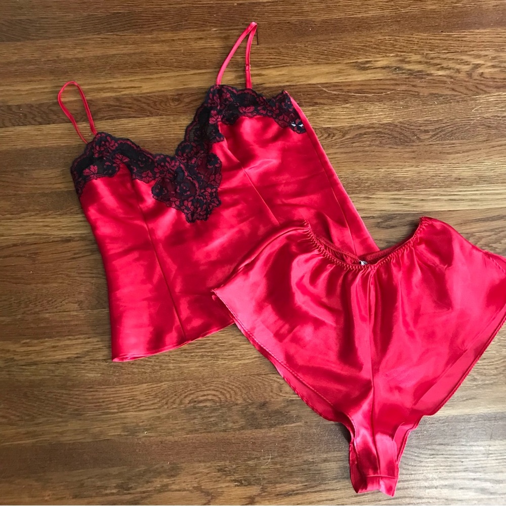 Fredricks of Hollywood lingerie set S red satin lace cami shorts